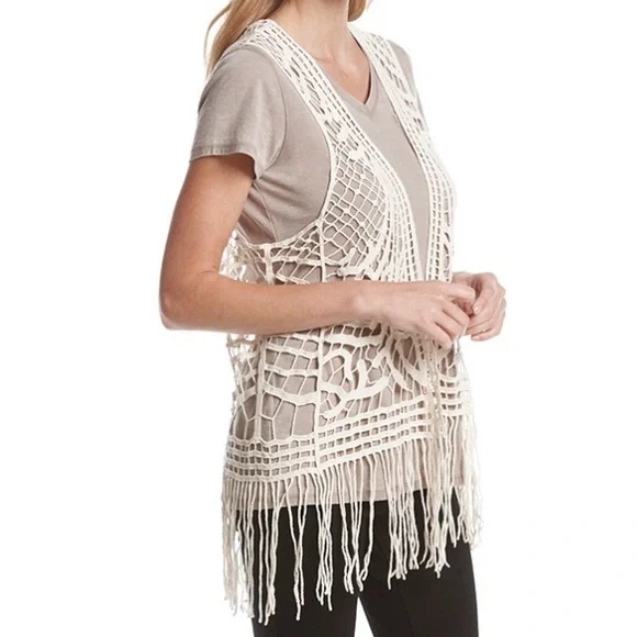 Biege Sleeveless Crocheted Bojo Vest - Picture 3 of 4